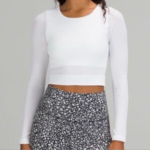 Lululemon Ebb to Street Long Sleeve Shirt Crop Cropped Size 8 Off White